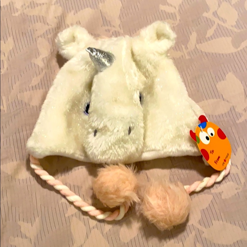 Unicorn 🦄 hat!! Fuzzy, fun, soft and sparkly!